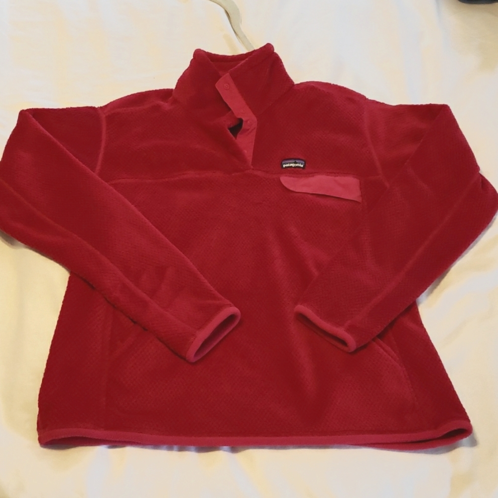 Women's Patagonia Re-tool Snap-T Pullover in Raspberry